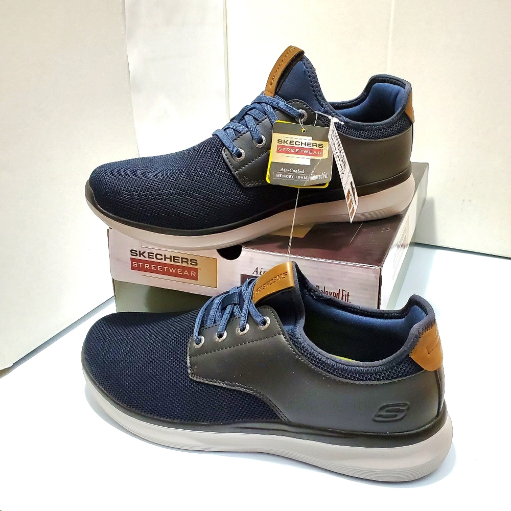 Skechers Streetwear Memory Foam Men's Slip On Shoe